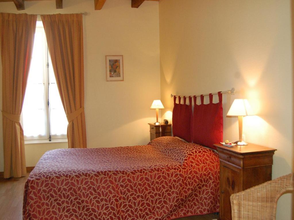 Hotel Du Donjon Aulnay  Dış mekan fotoğraf