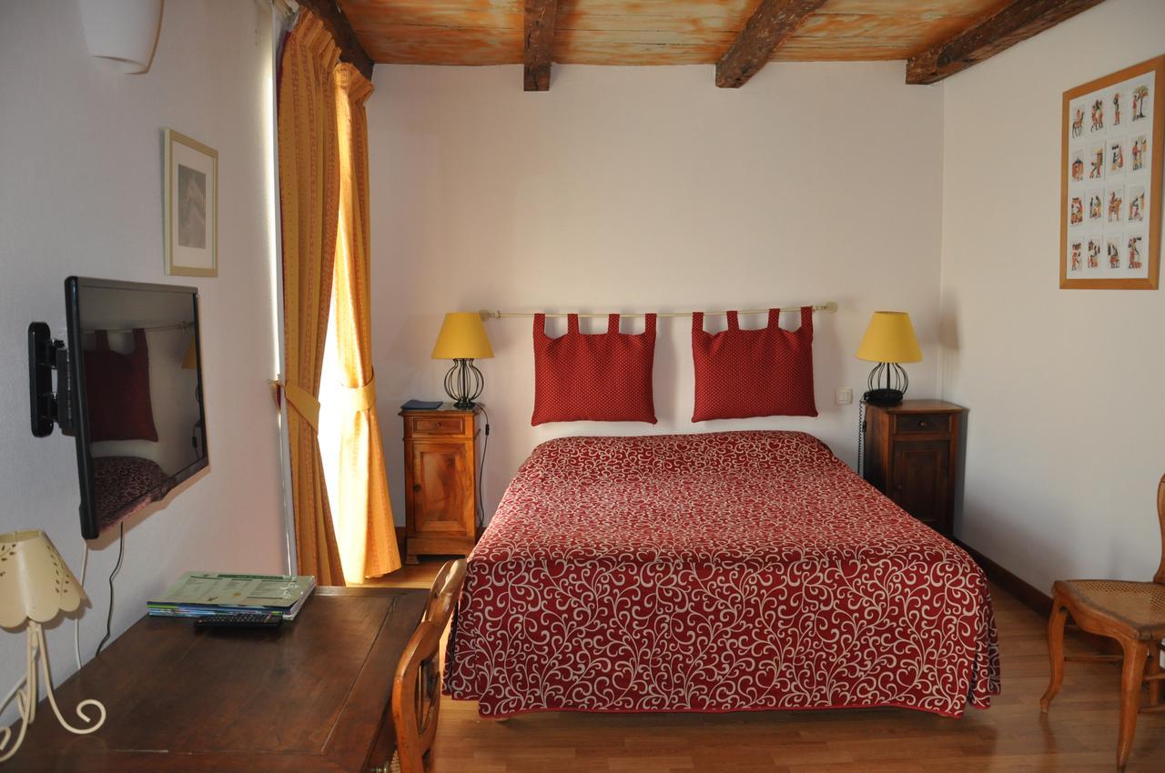 Hotel Du Donjon Aulnay  Dış mekan fotoğraf
