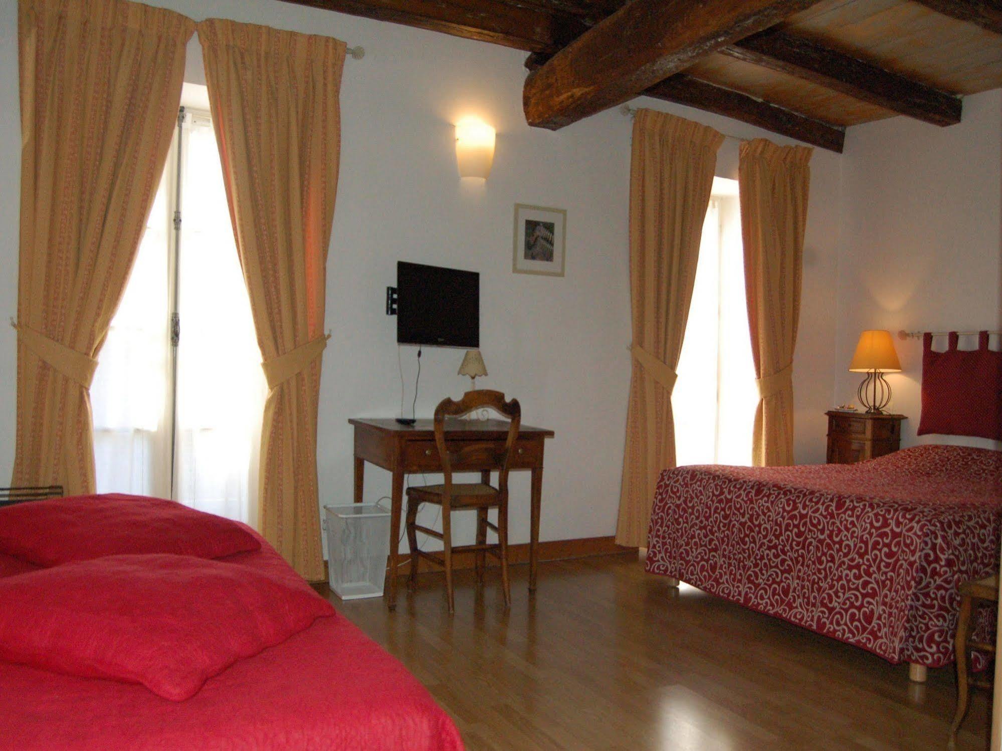 Hotel Du Donjon Aulnay  Dış mekan fotoğraf