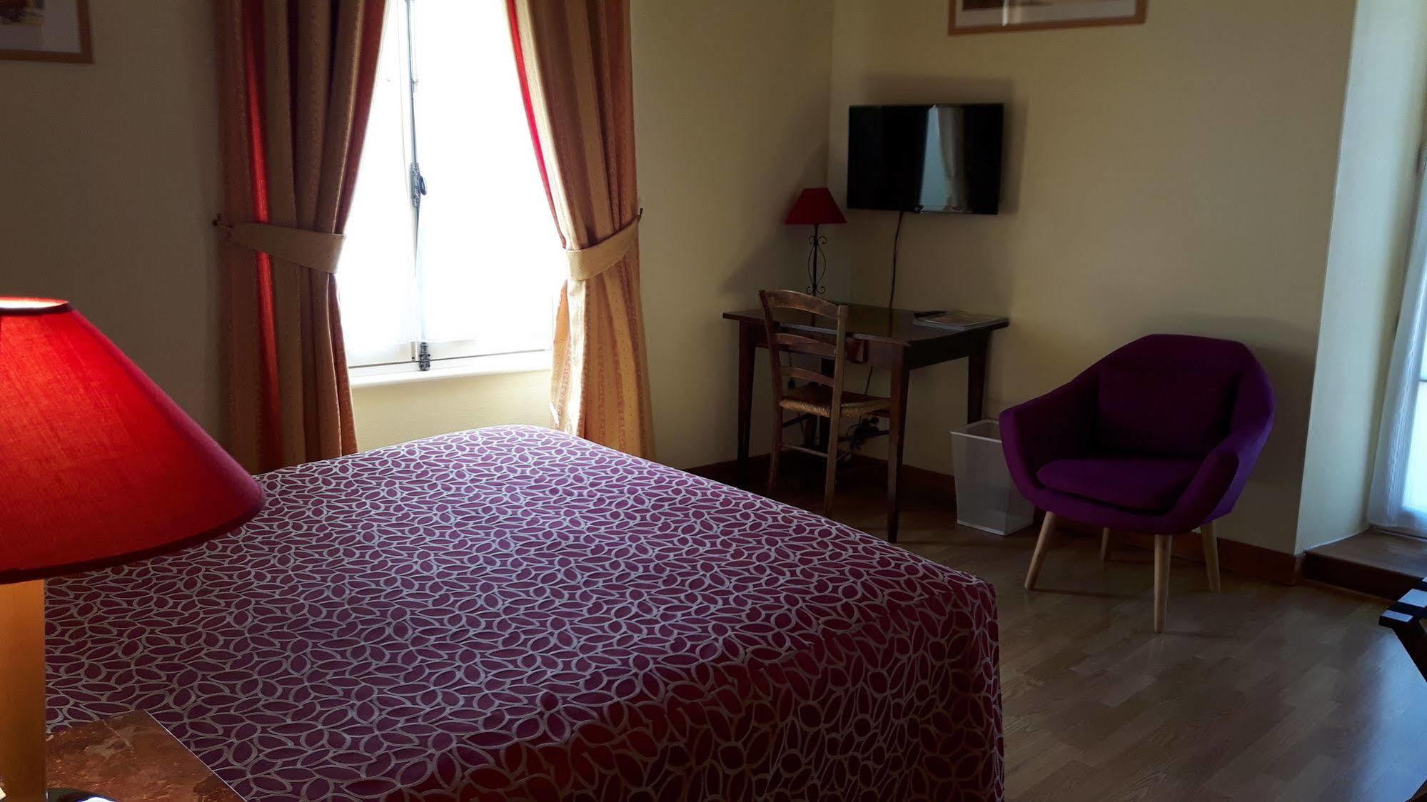 Hotel Du Donjon Aulnay  Dış mekan fotoğraf